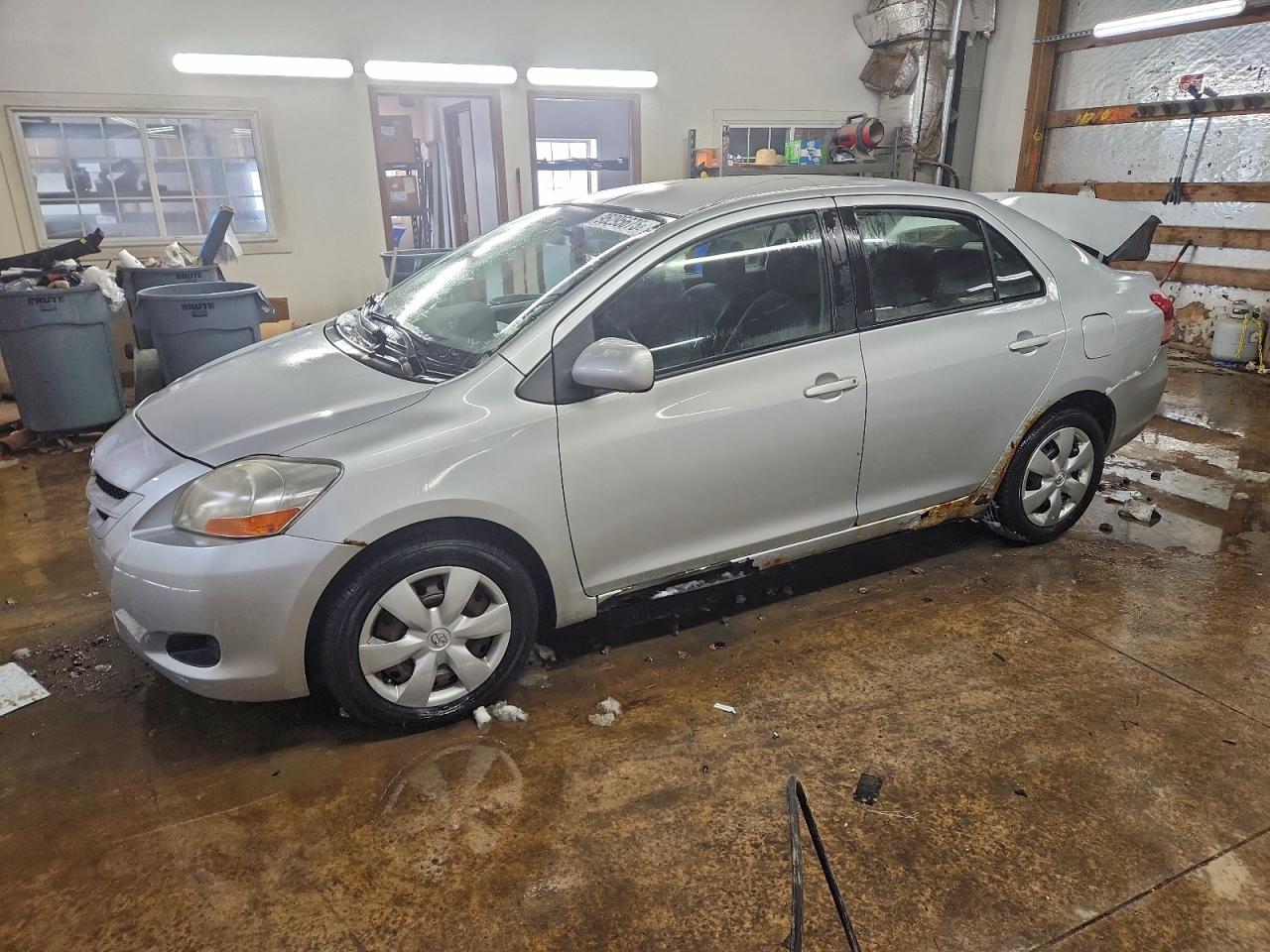 TOYOTA YARIS 2008