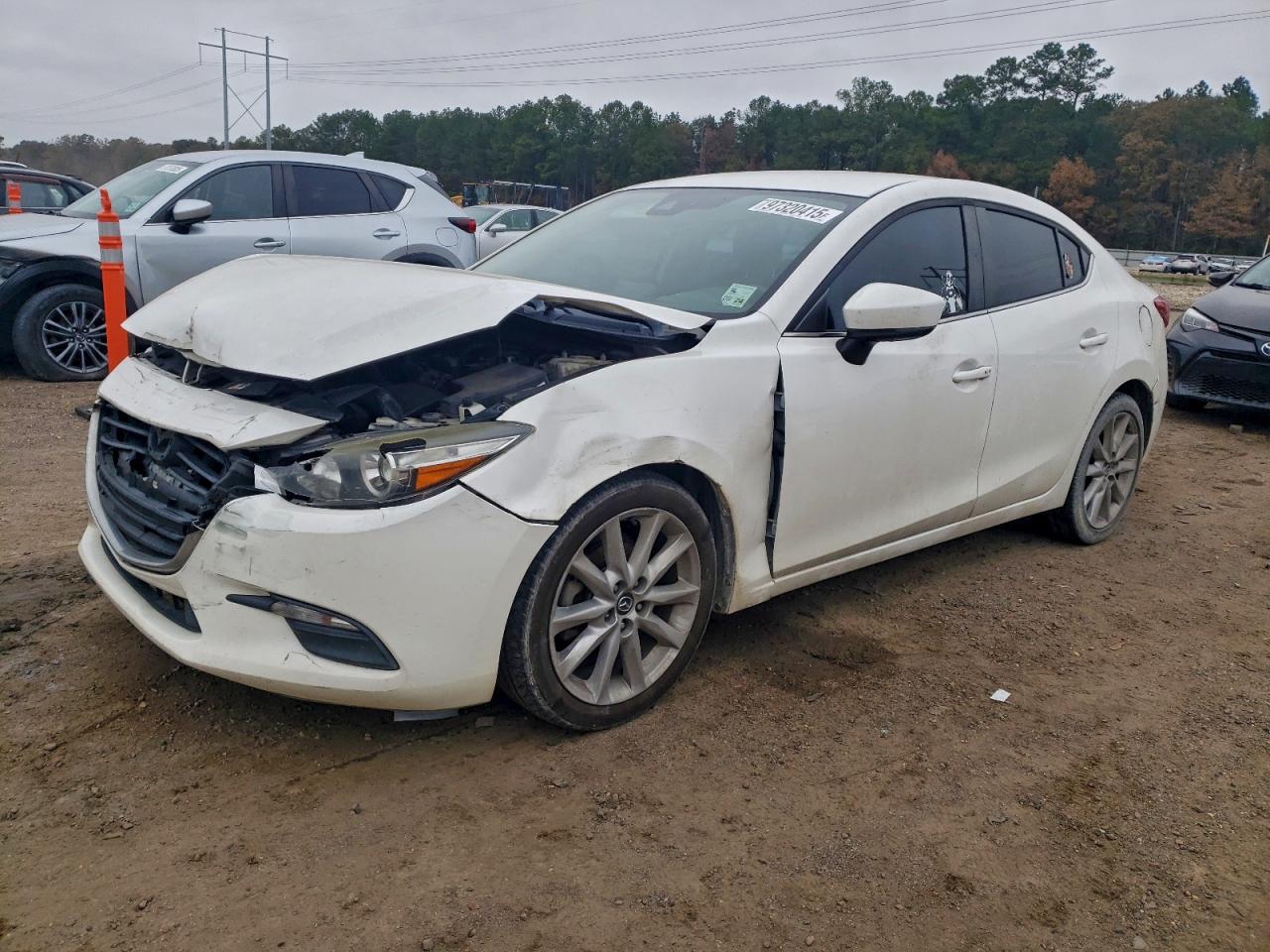 MAZDA 3 2017