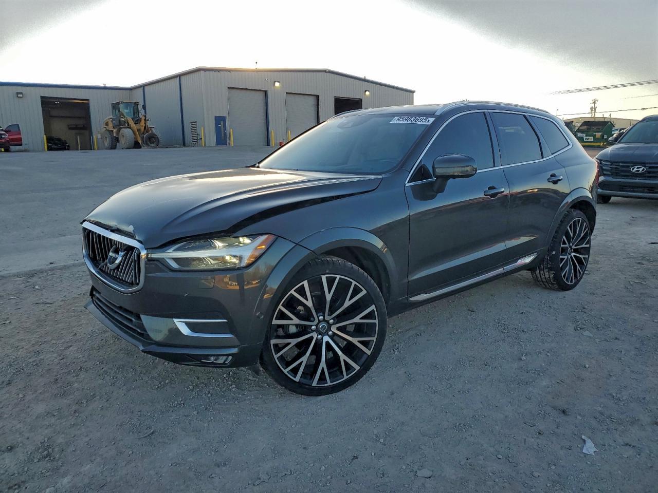 VOLVO XC60 2018