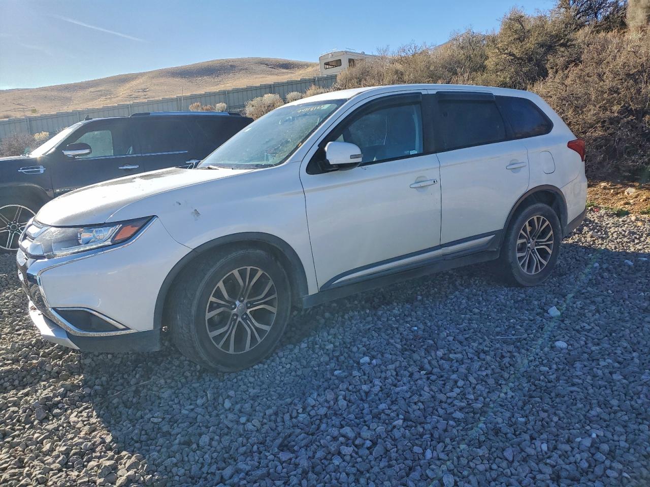 MITSUBISHI OUTLANDER 2018