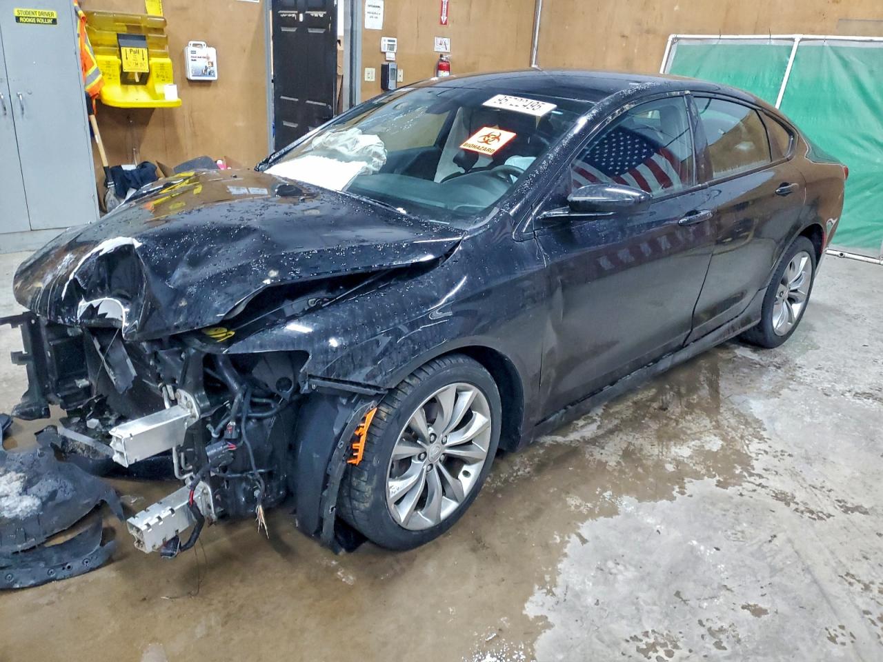 CHRYSLER 200 2015