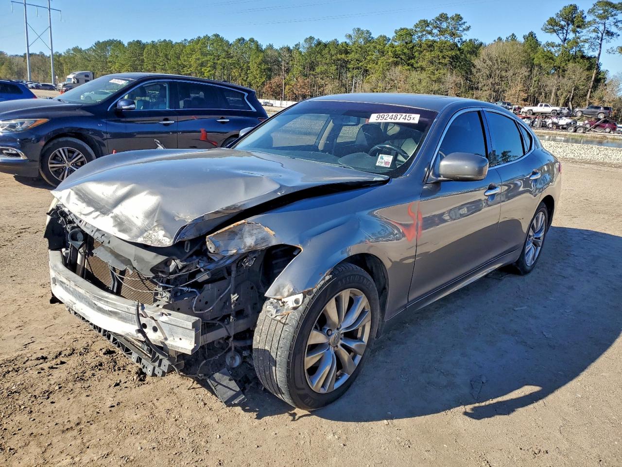 INFINITI M37 2012