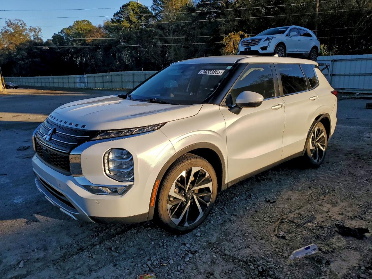 MITSUBISHI OUTLANDER 2024