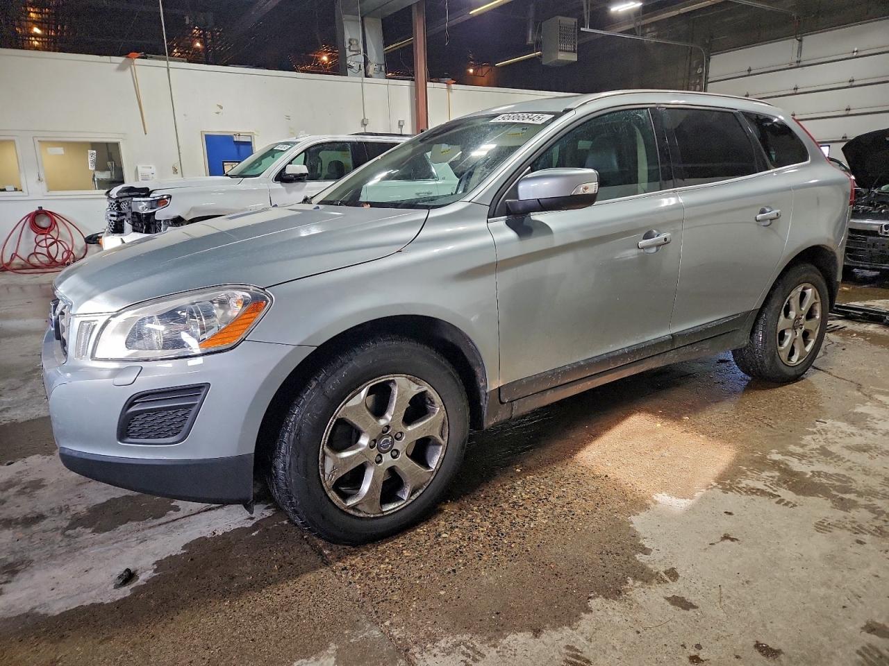 VOLVO XC60 3.2 2013