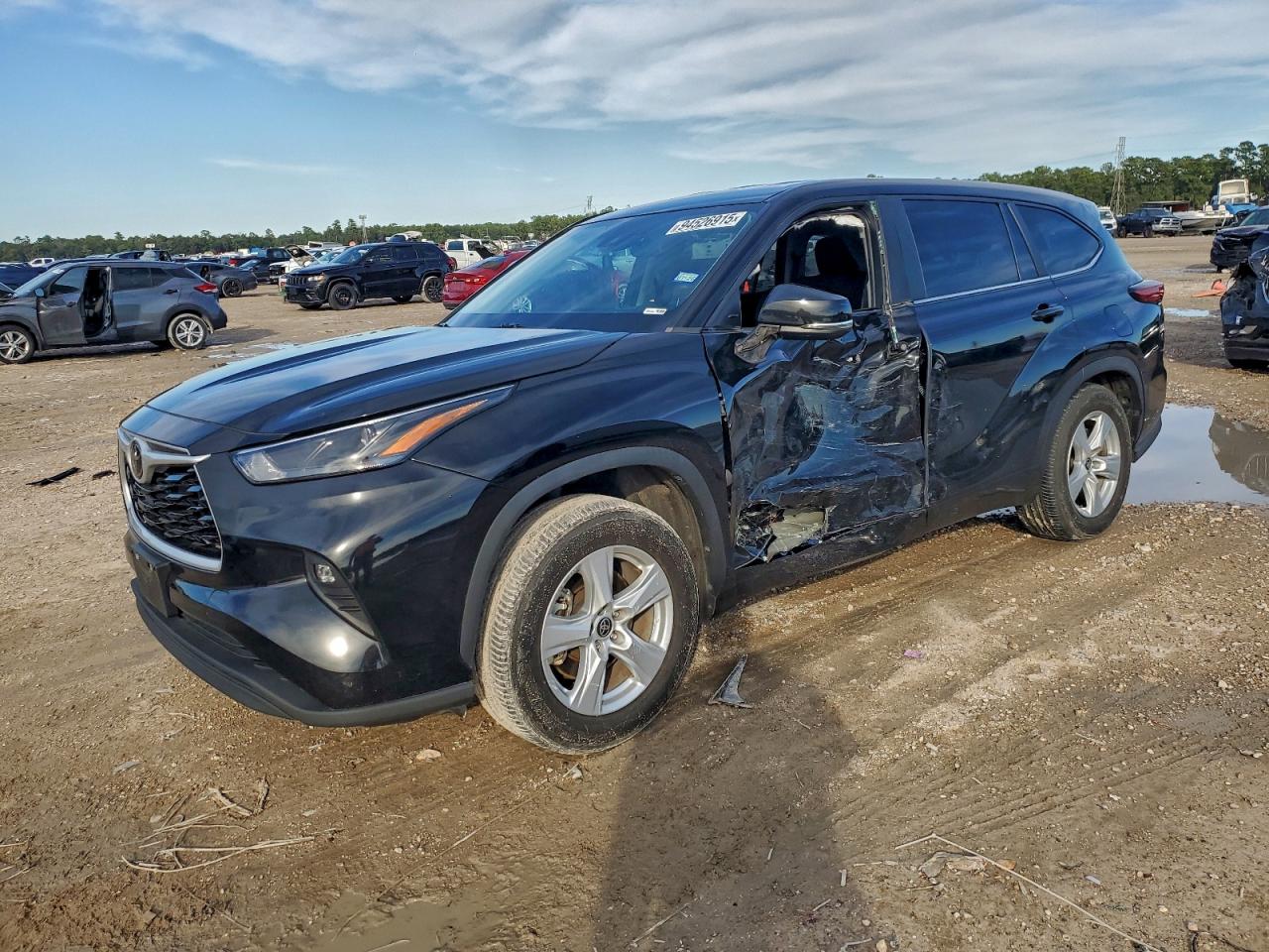 TOYOTA HIGHLANDER 2023
