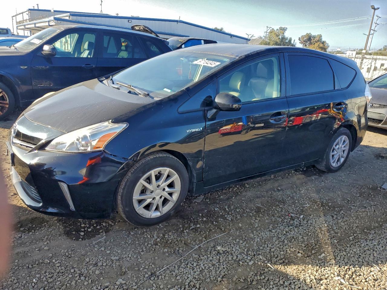 TOYOTA PRIUS V 2012