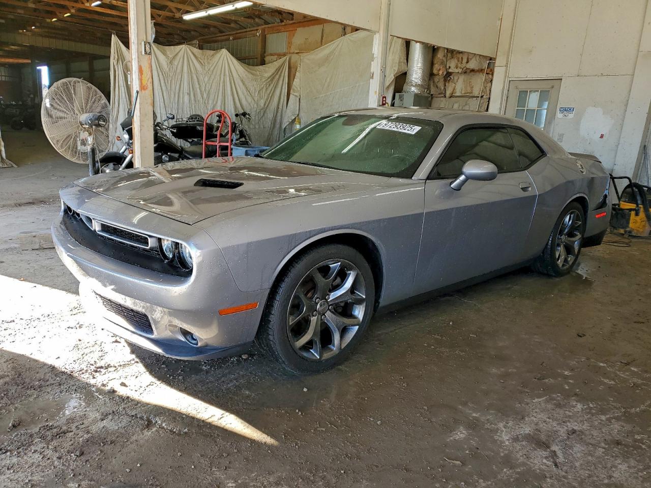 DODGE CHALLENGER 2015