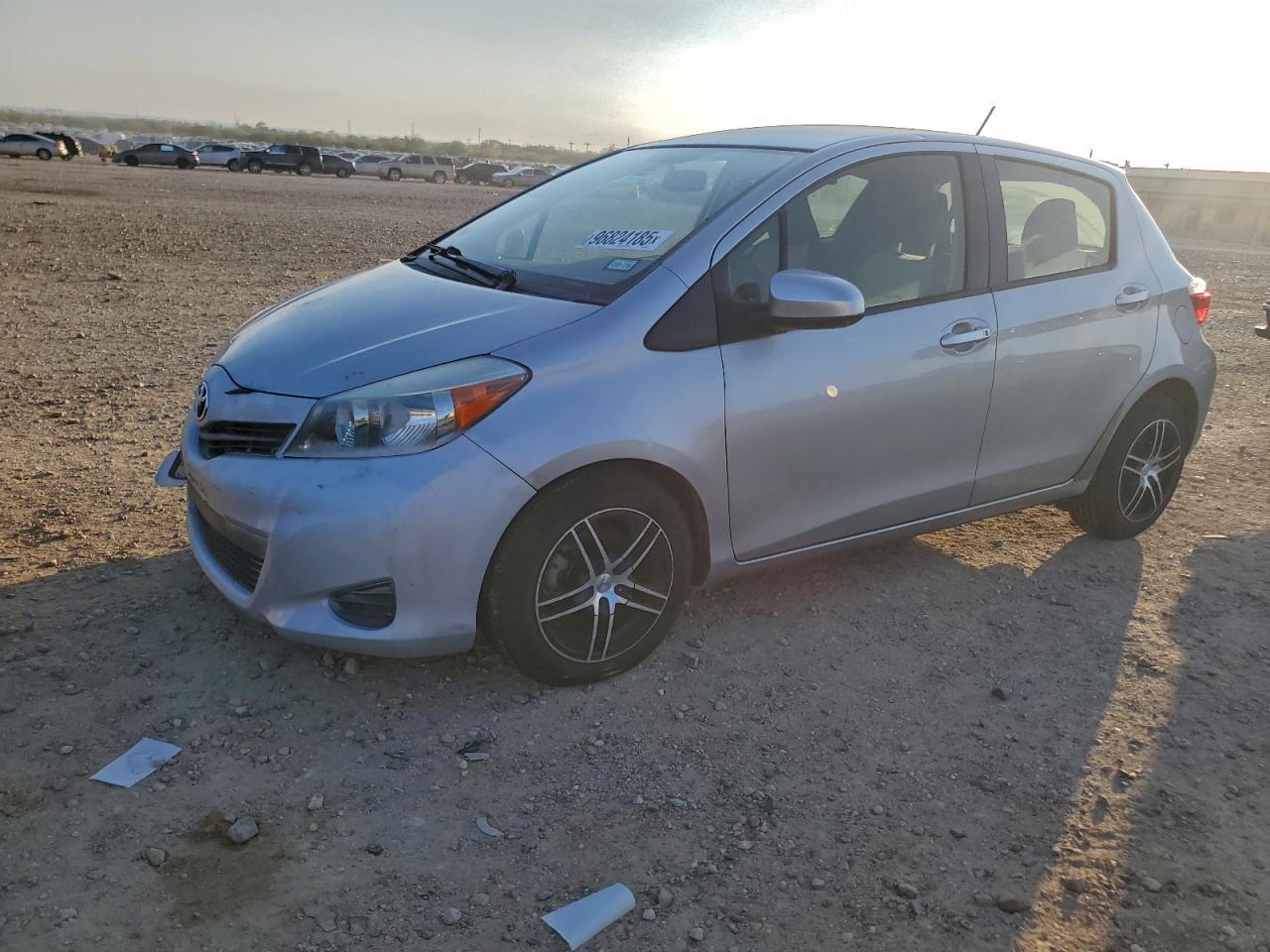 TOYOTA YARIS 2014