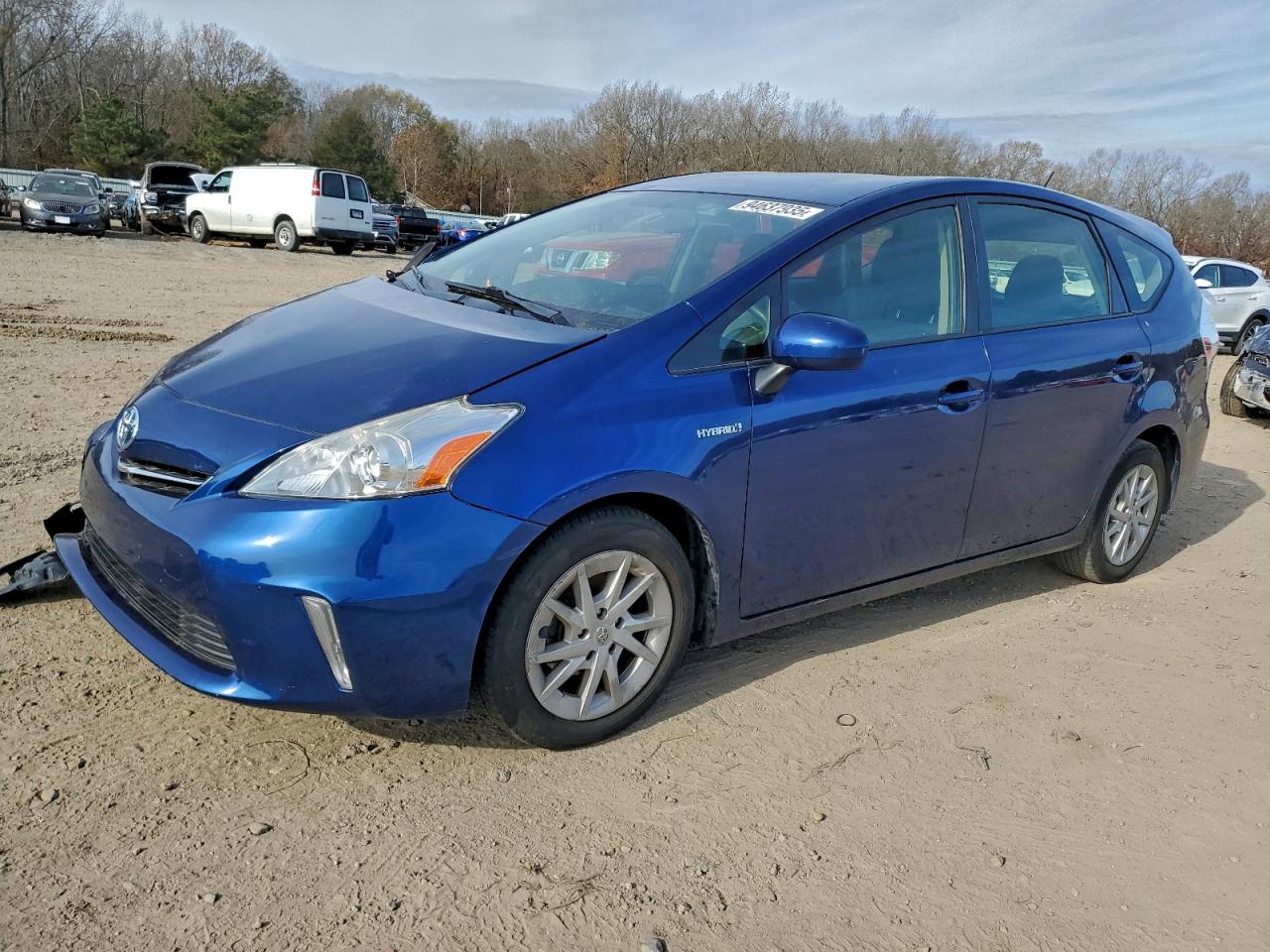 TOYOTA PRIUS V 2012