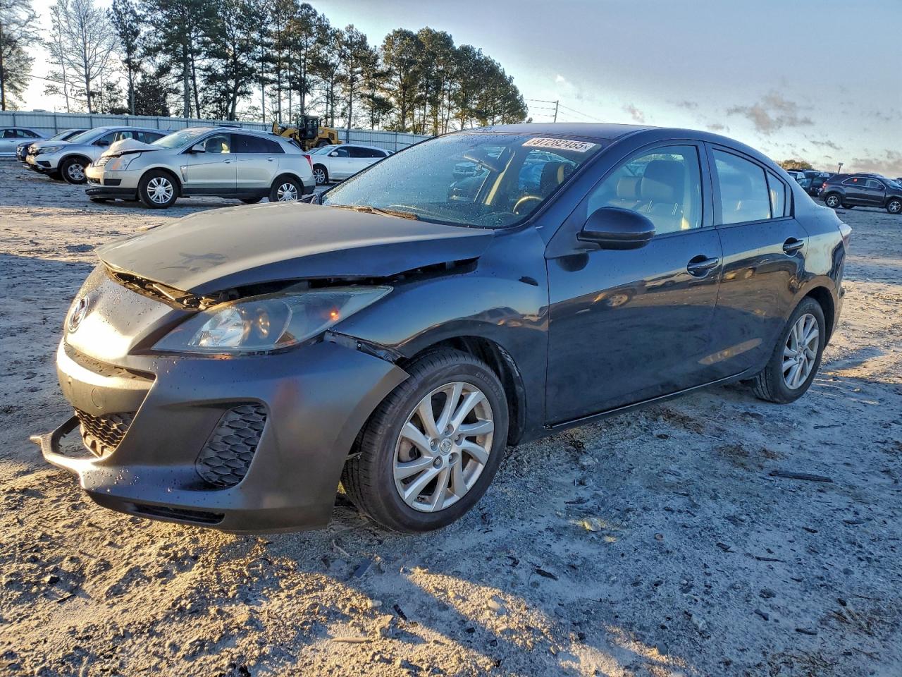 MAZDA 3 2012