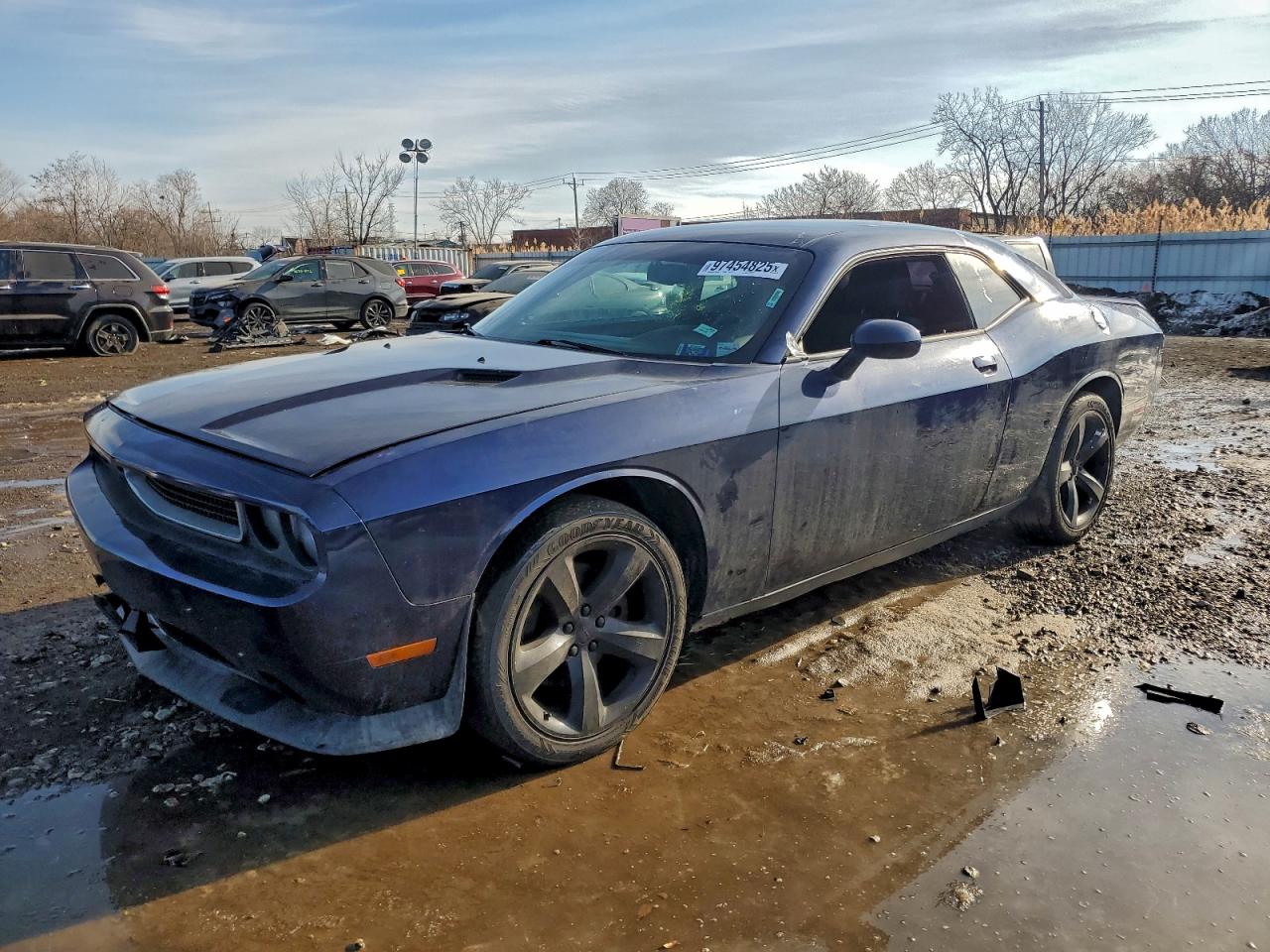 DODGE CHALLENGER 2013