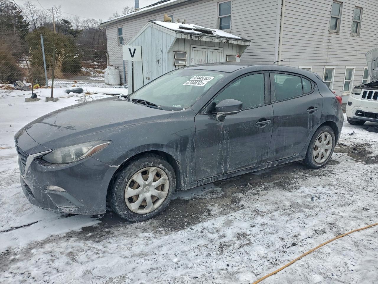 MAZDA 3 2015