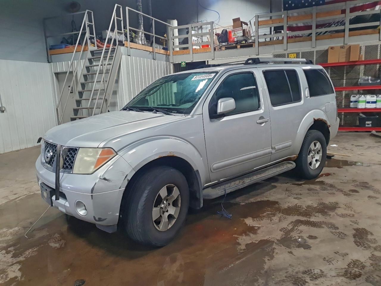 NISSAN PATHFINDER 2005