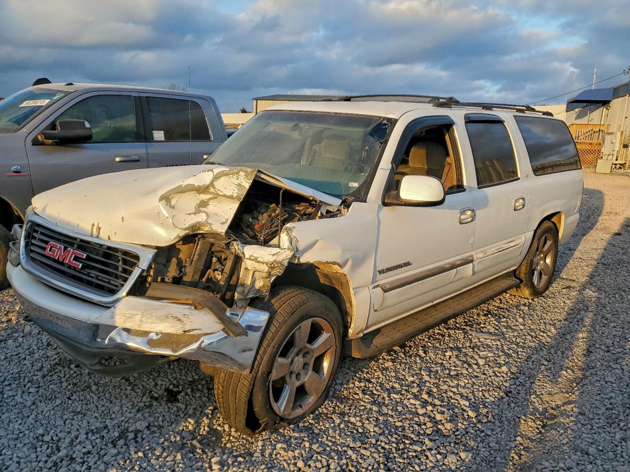 GMC YUKON XL C 2002