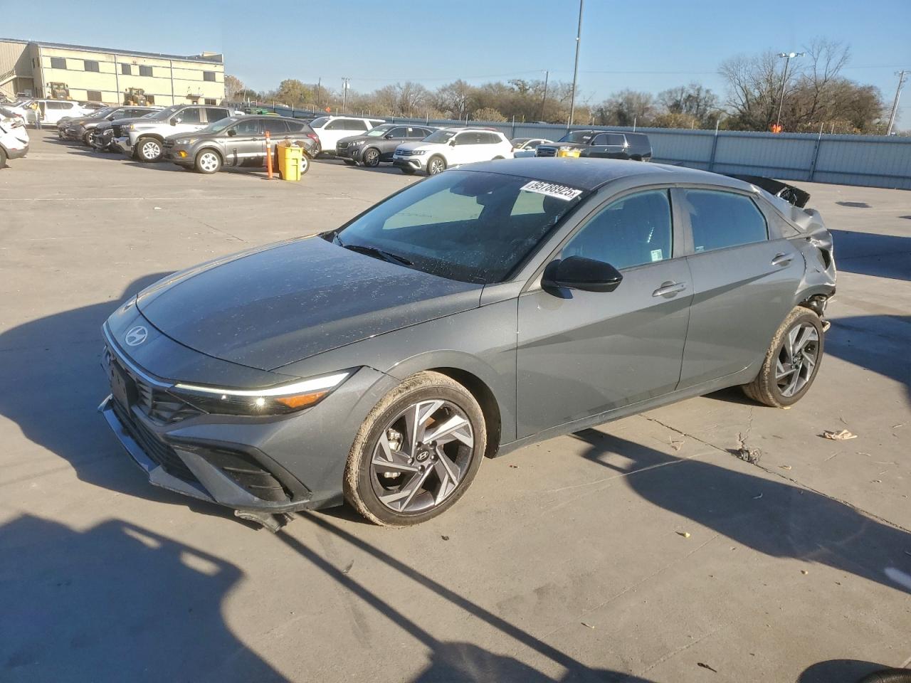 HYUNDAI ELANTRA 2025