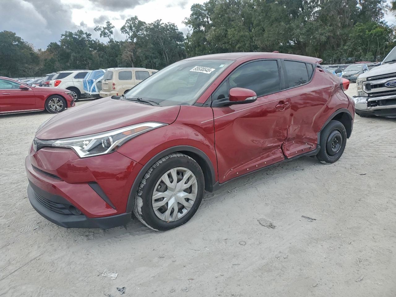TOYOTA C-HR XLE 2019