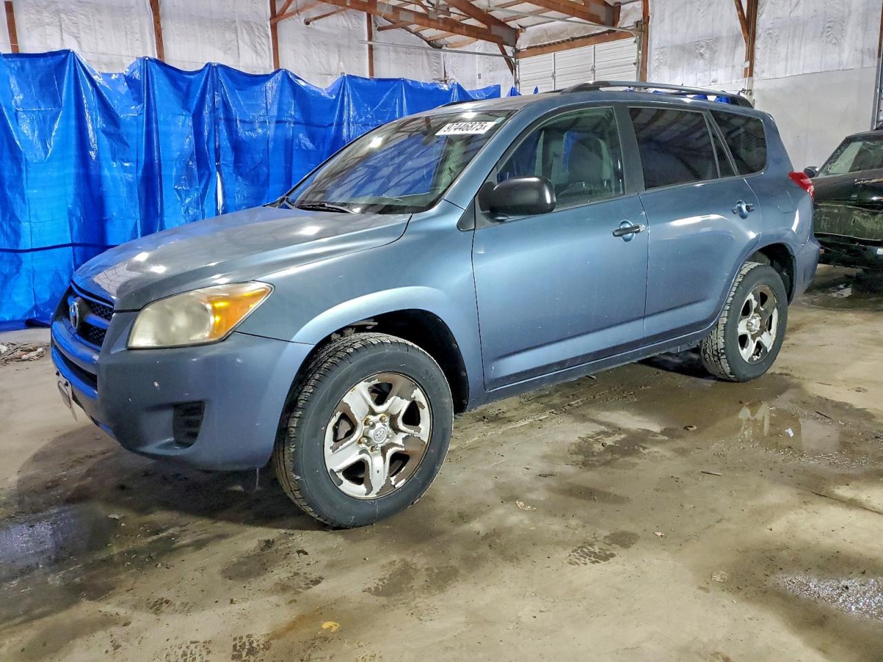 TOYOTA RAV4 2011