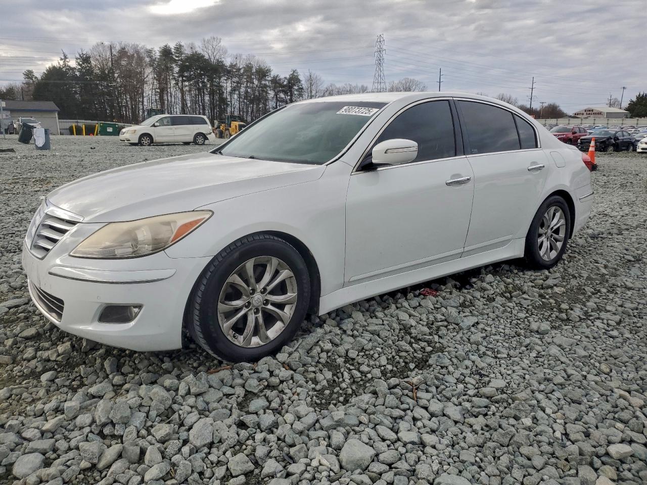 HYUNDAI GENESIS 2013