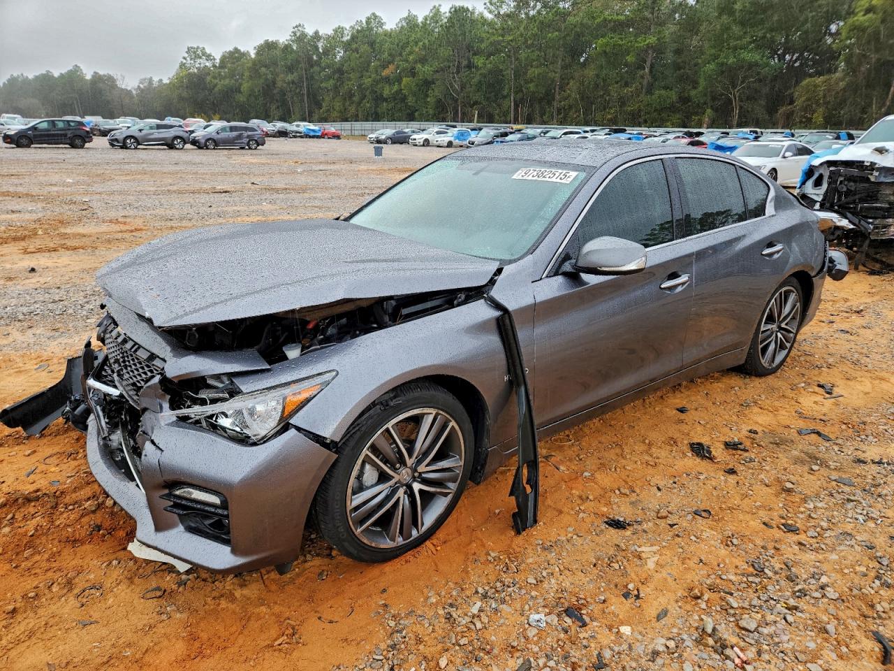 INFINITI Q50 2015