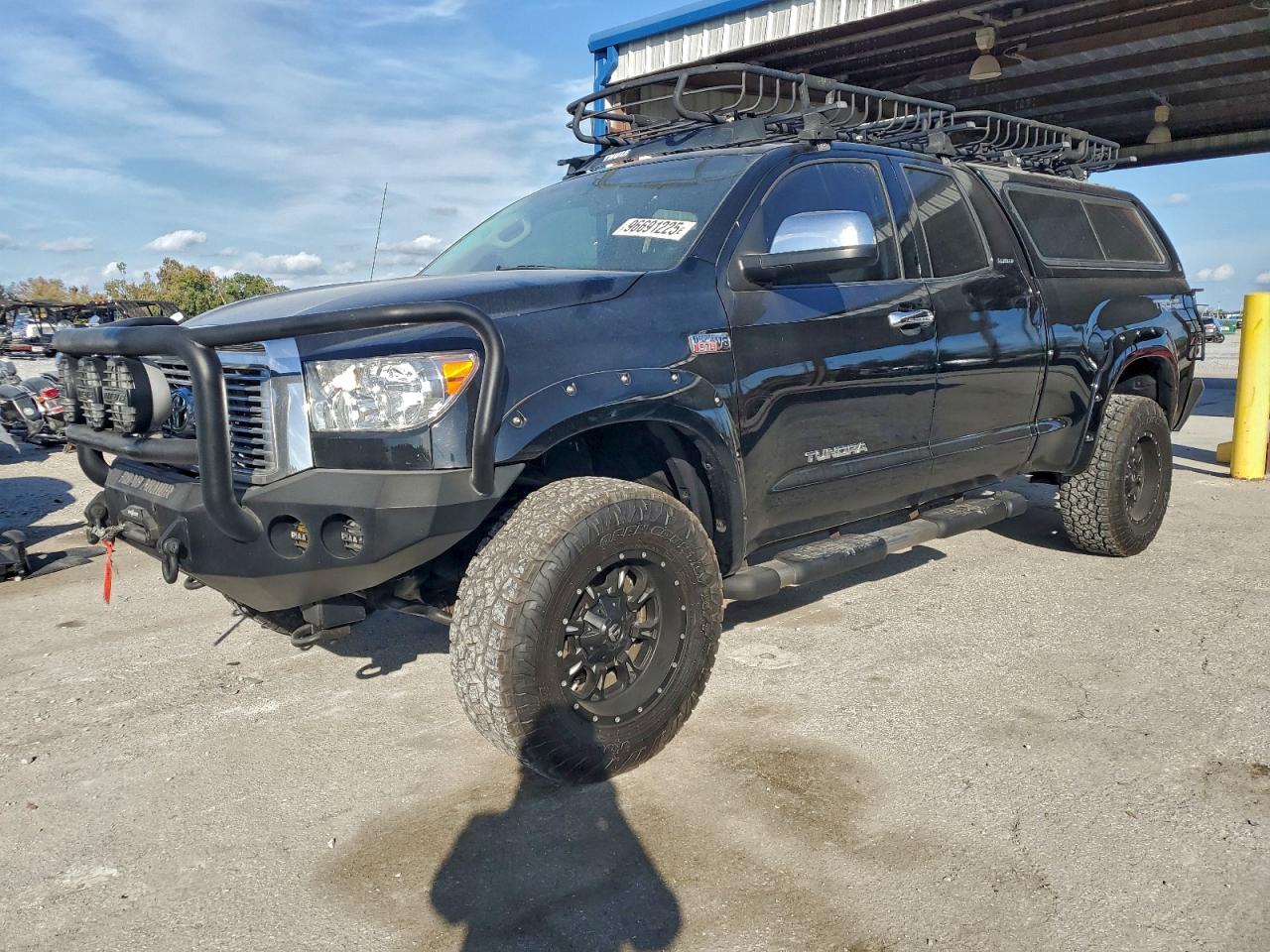 TOYOTA TUNDRA DOU 2010