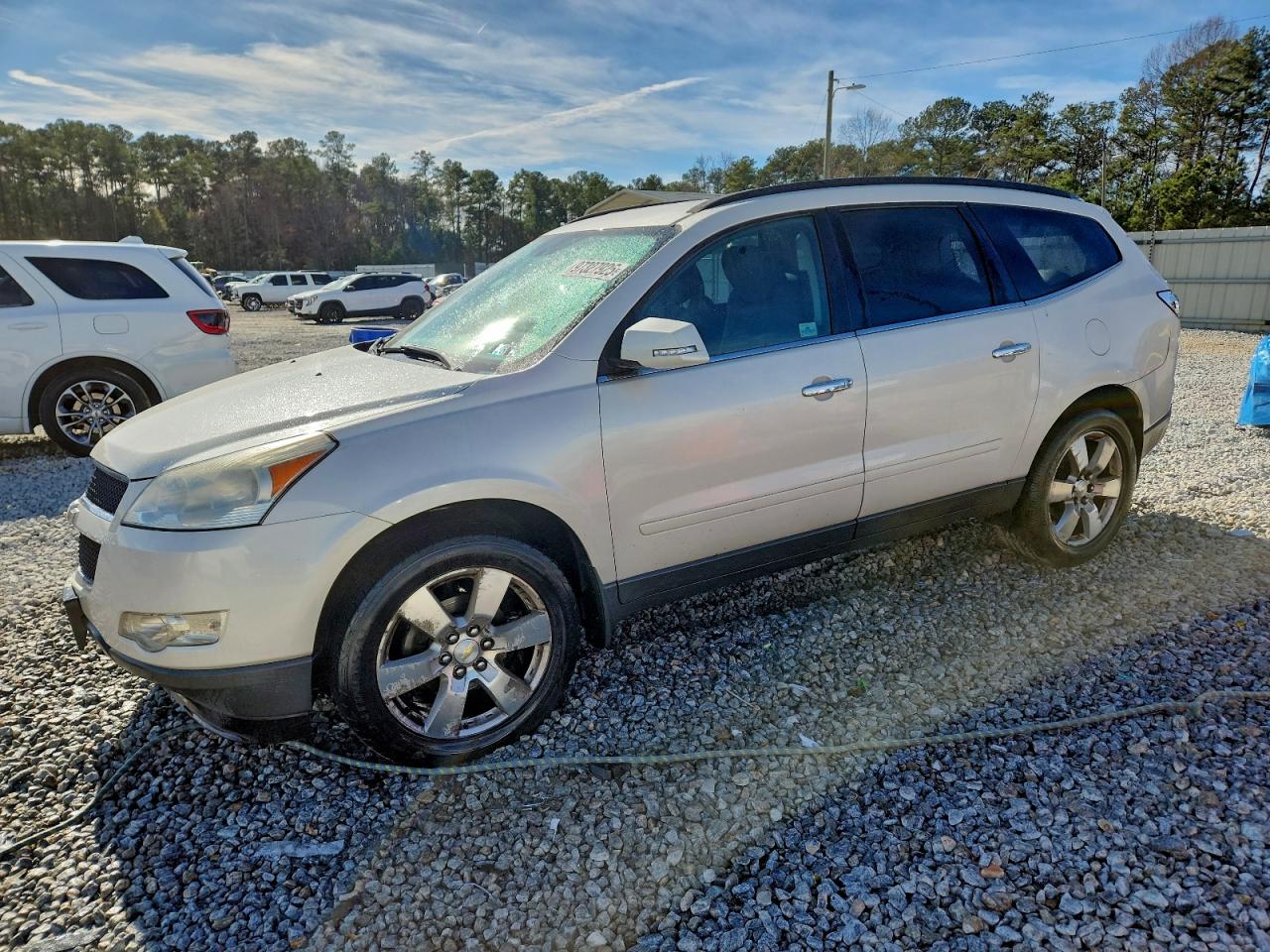 CHEVROLET TRAVERSE 2011