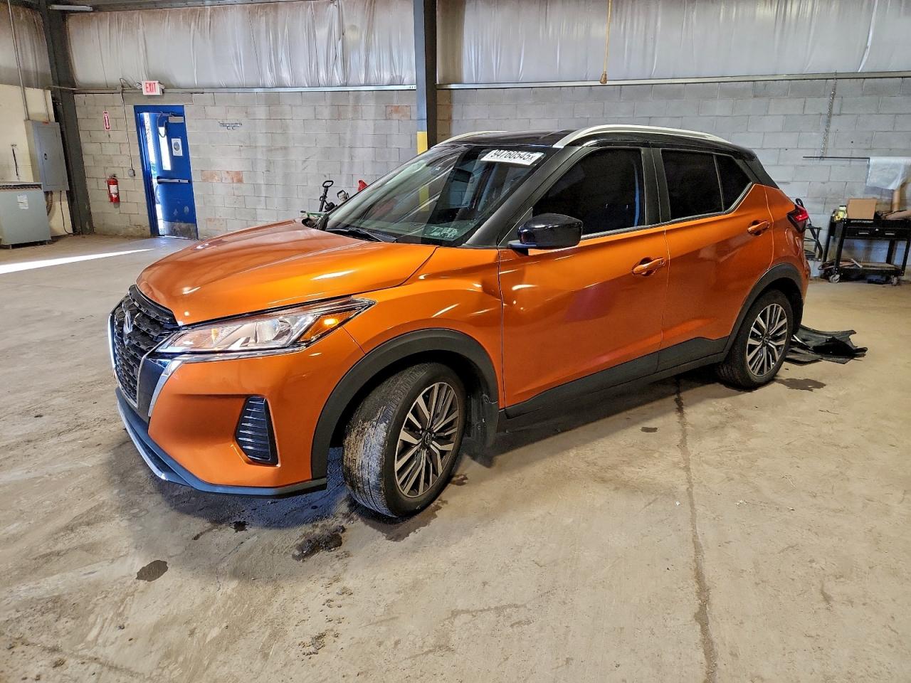 NISSAN KICKS 2023
