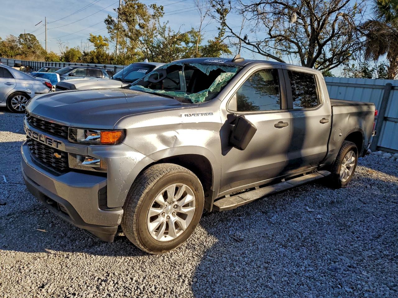 CHEVROLET SILVERADO 2021
