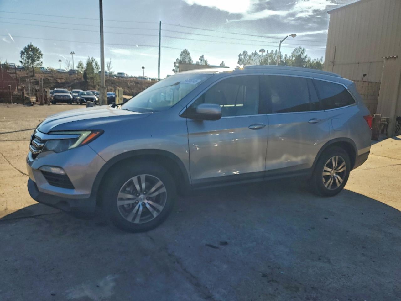 HONDA PILOT 2016
