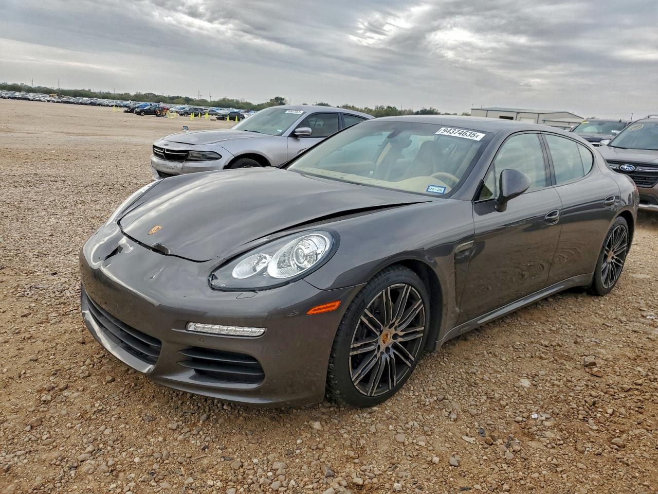 PORSCHE PANAMERA 2 2016