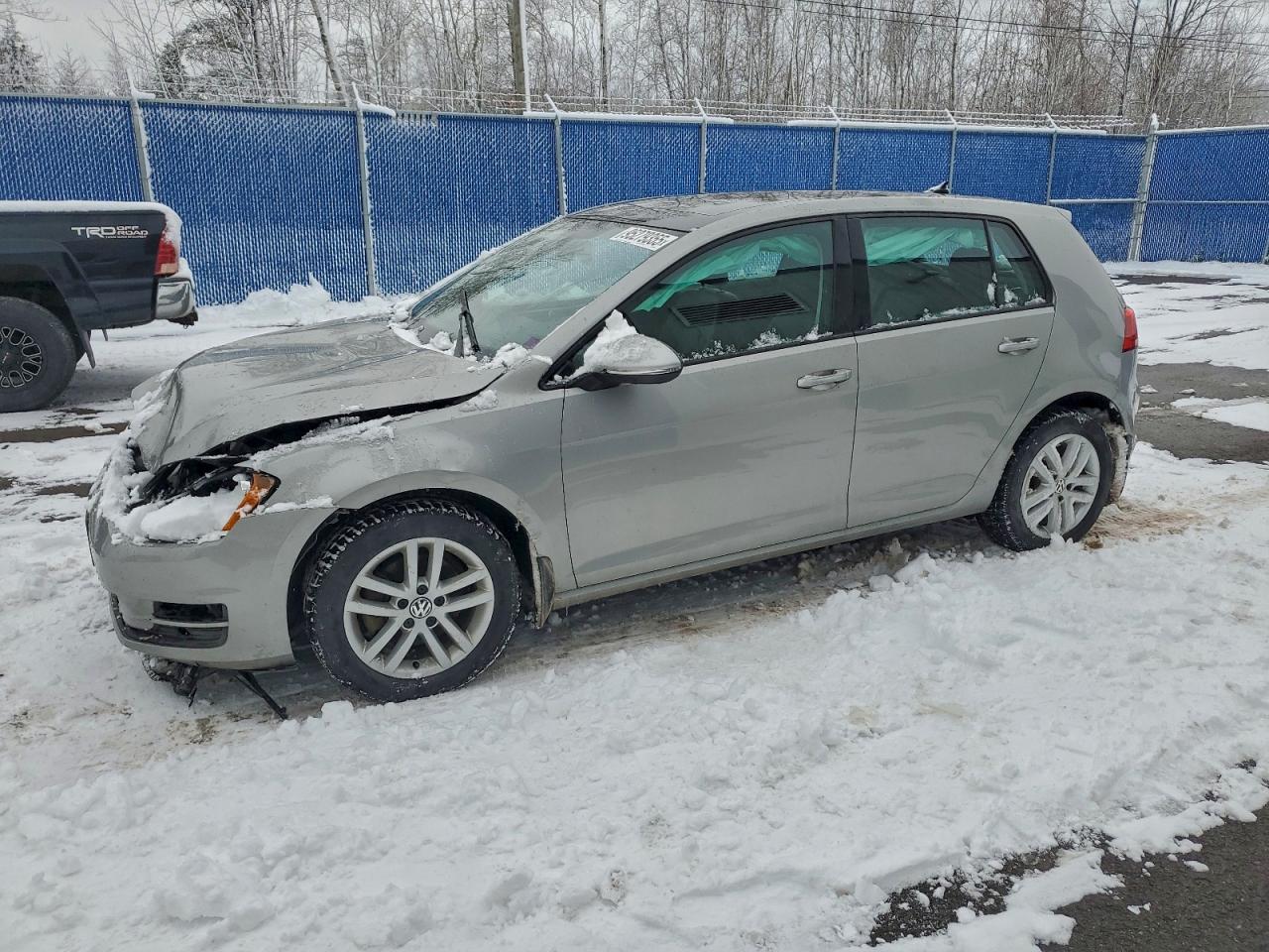 VOLKSWAGEN GOLF 2015