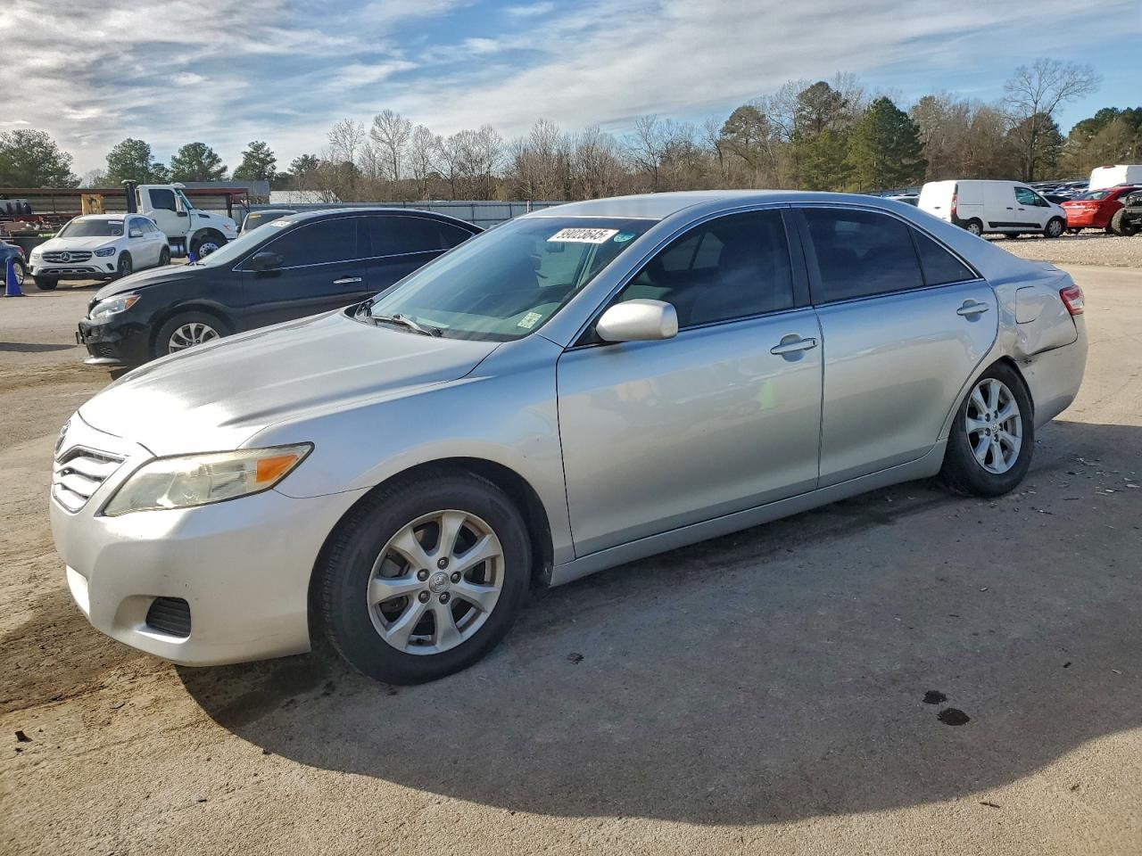 TOYOTA CAMRY BASE 2011