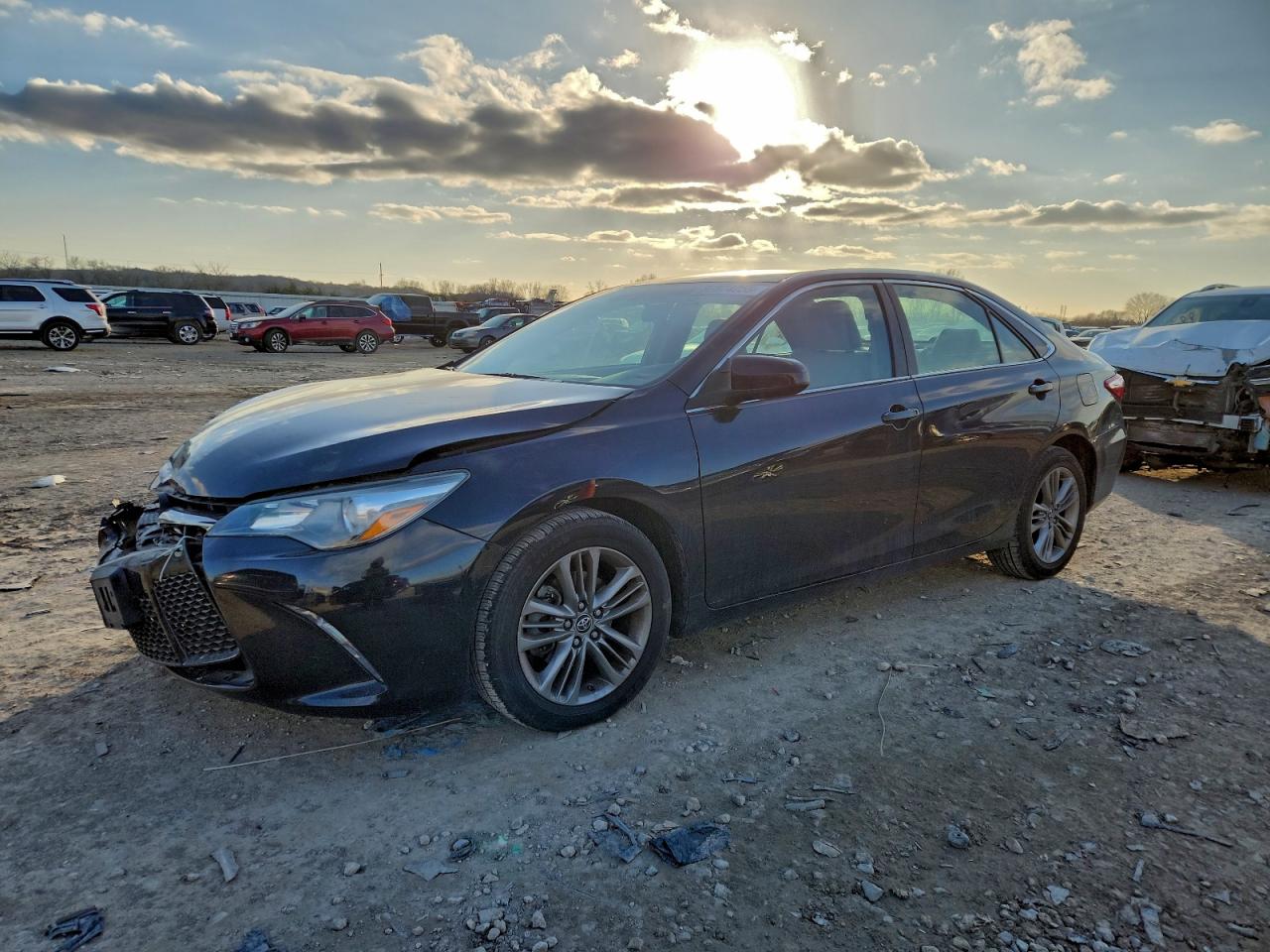 TOYOTA CAMRY 2015