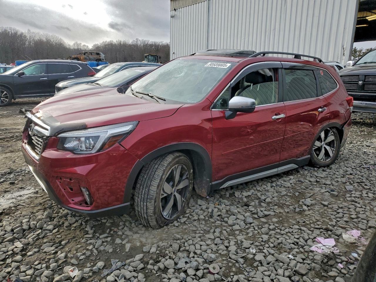 SUBARU FORESTER 2019
