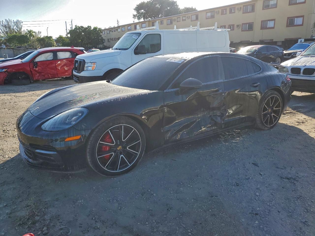 PORSCHE PANAMERA 4 2018
