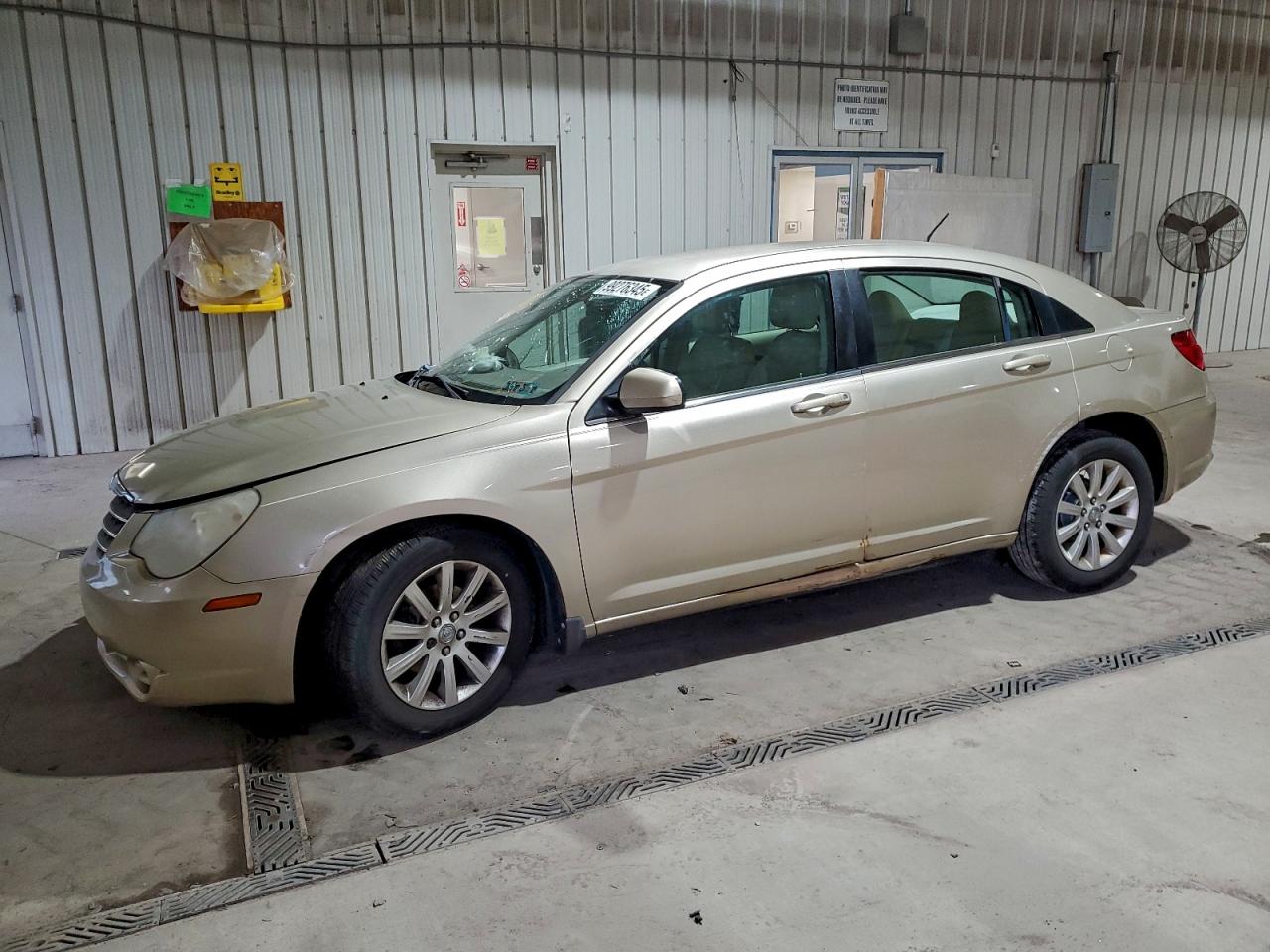 CHRYSLER SEBRING LI 2010