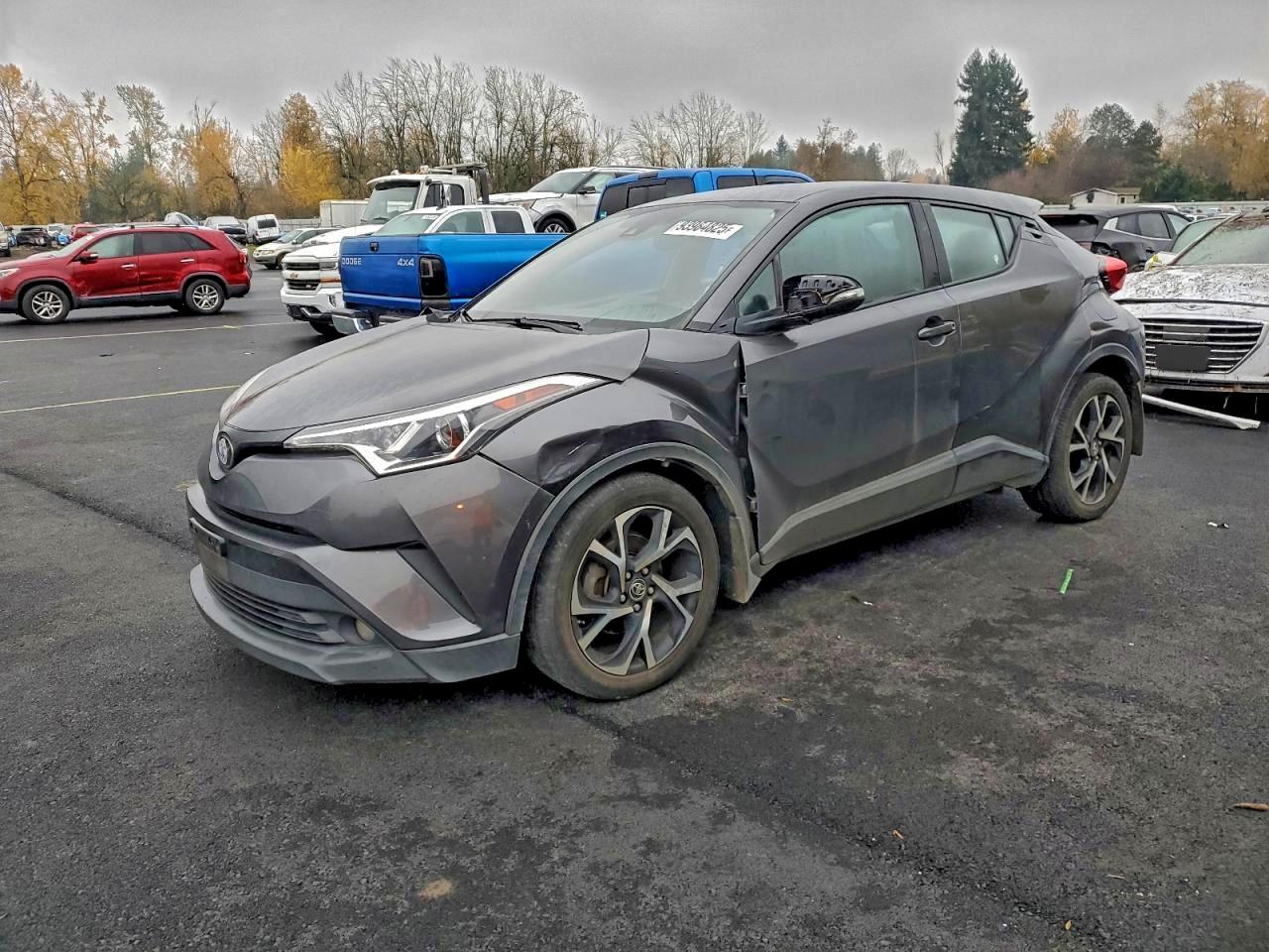 TOYOTA C-HR XLE 2018