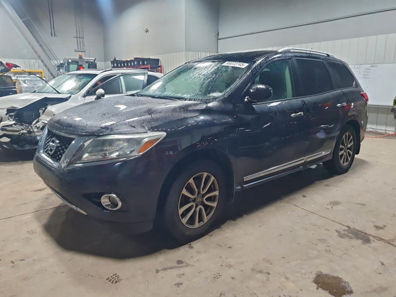 NISSAN PATHFINDER 2013