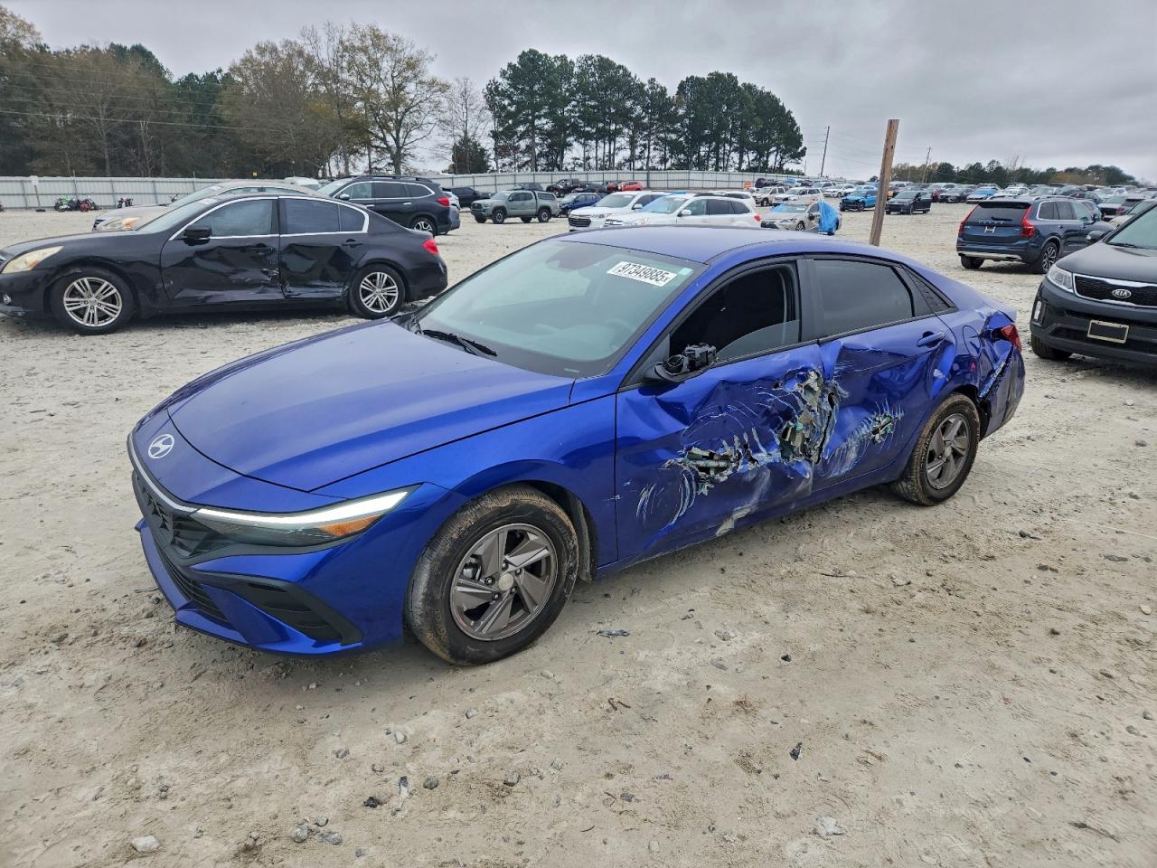 HYUNDAI ELANTRA 2025