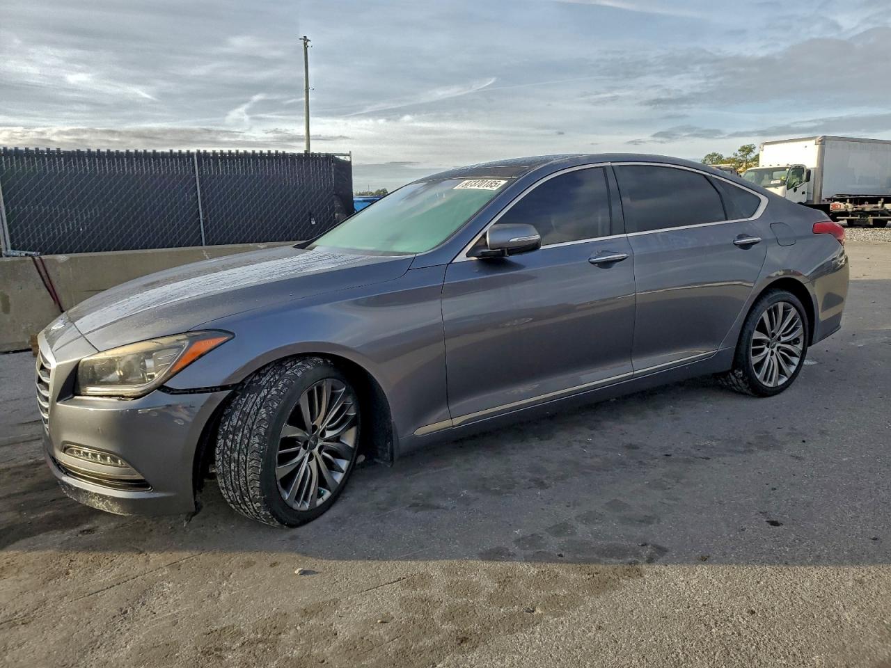 HYUNDAI GENESIS 5. 2015