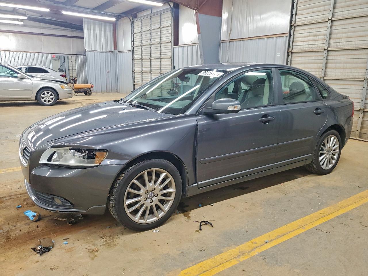 VOLVO S40 2.4I 2009