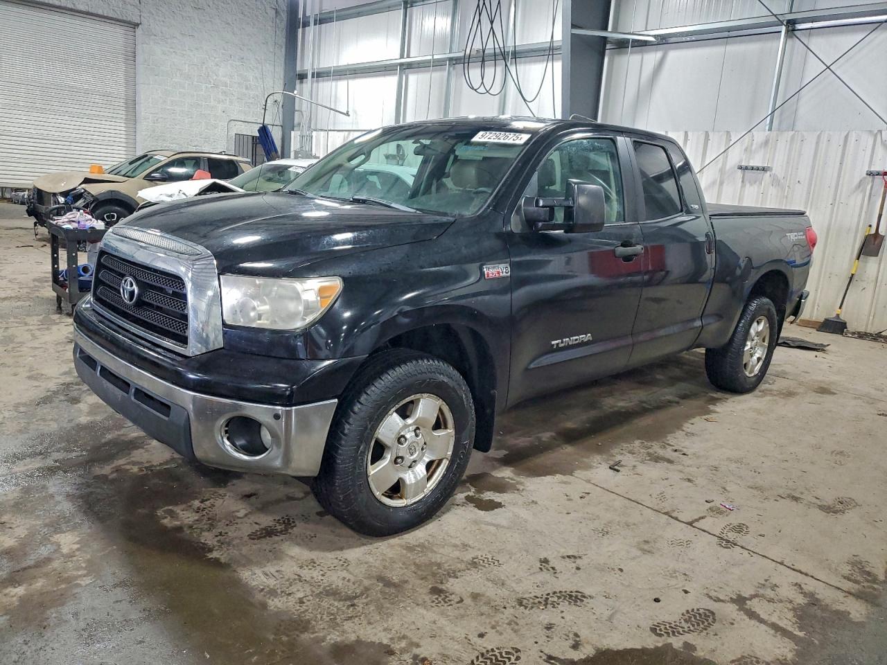 TOYOTA TUNDRA DOU 2007