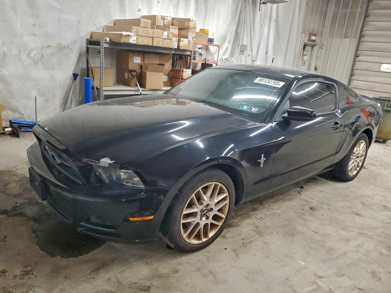 FORD MUSTANG 2013