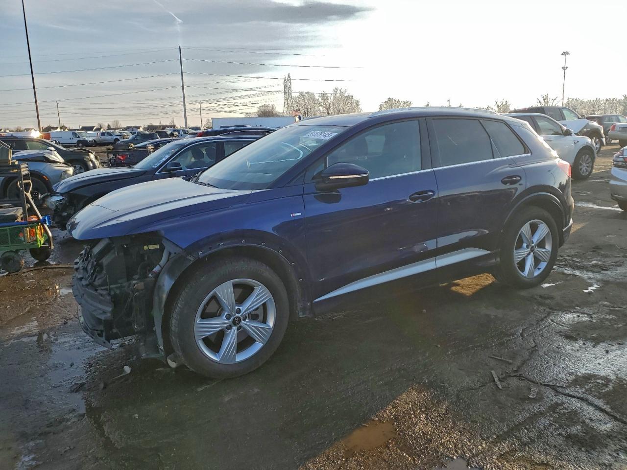 AUDI Q4 E-TRON 2024