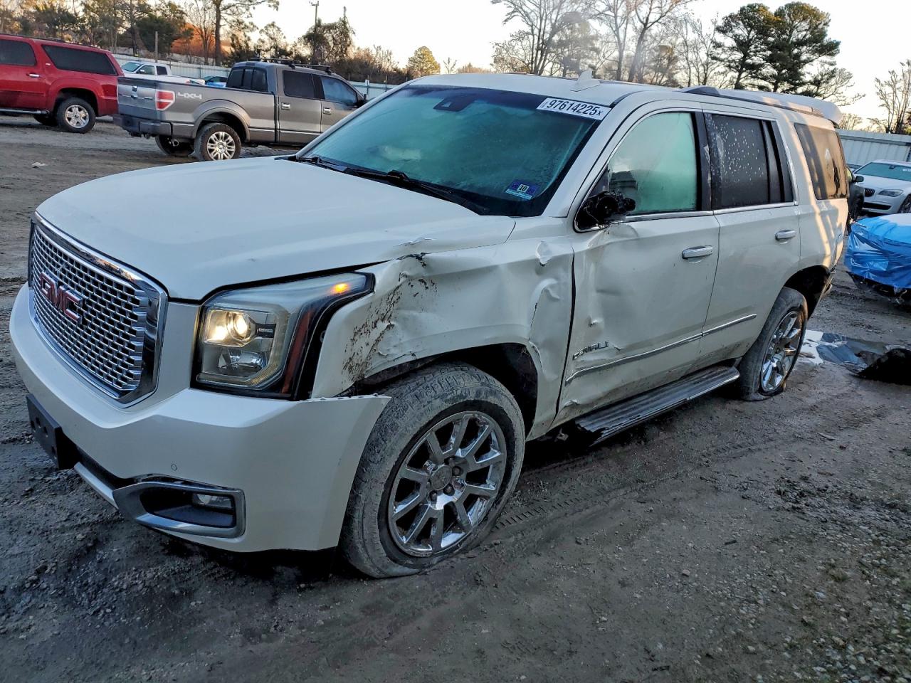GMC YUKON DENA 2015