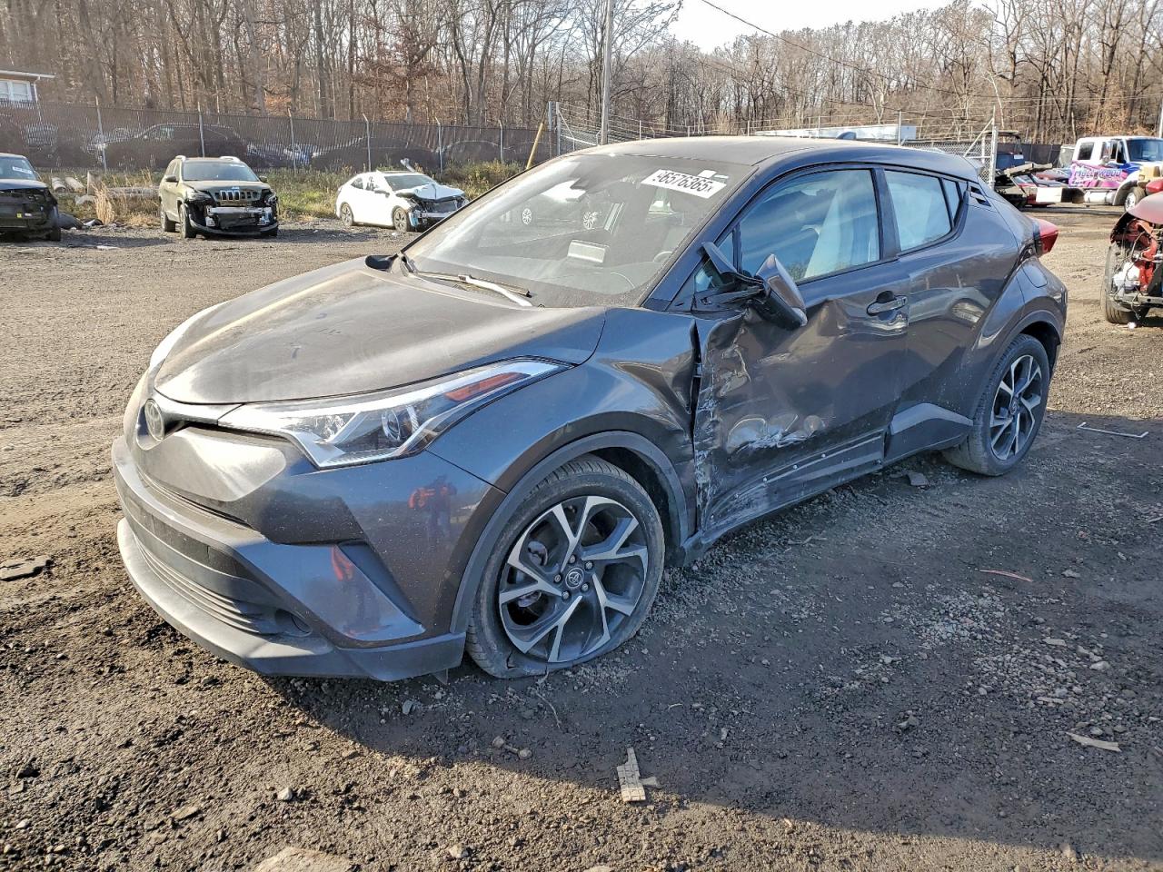 TOYOTA C-HR XLE 2019