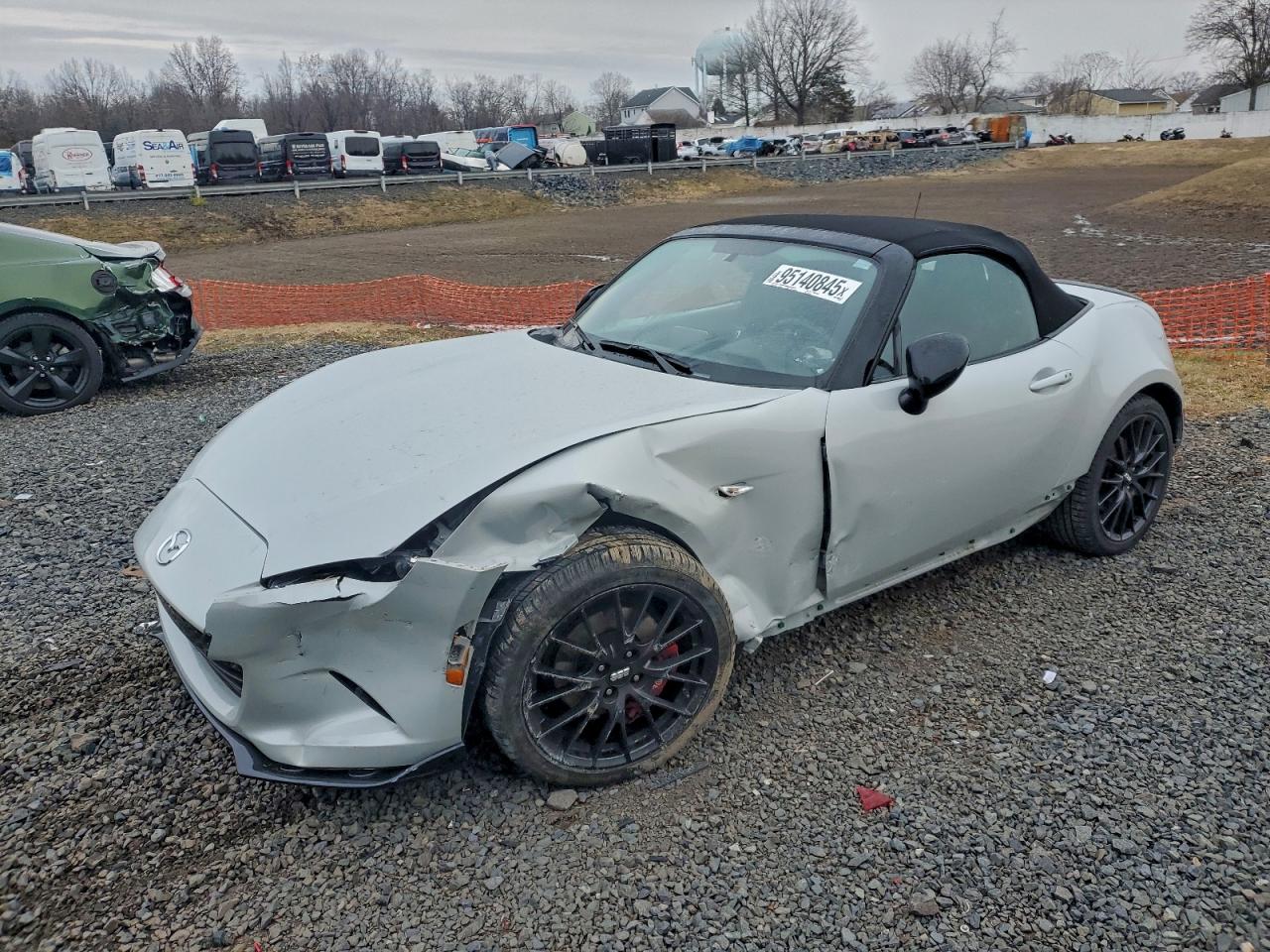 MAZDA MX-5 MIATA 2017