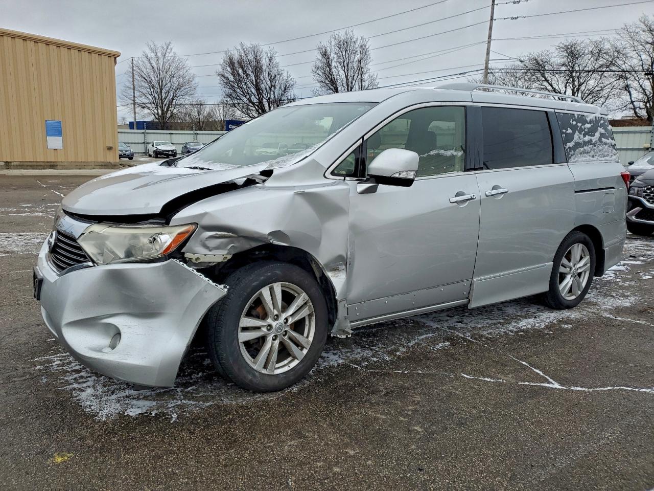 NISSAN QUEST 2013