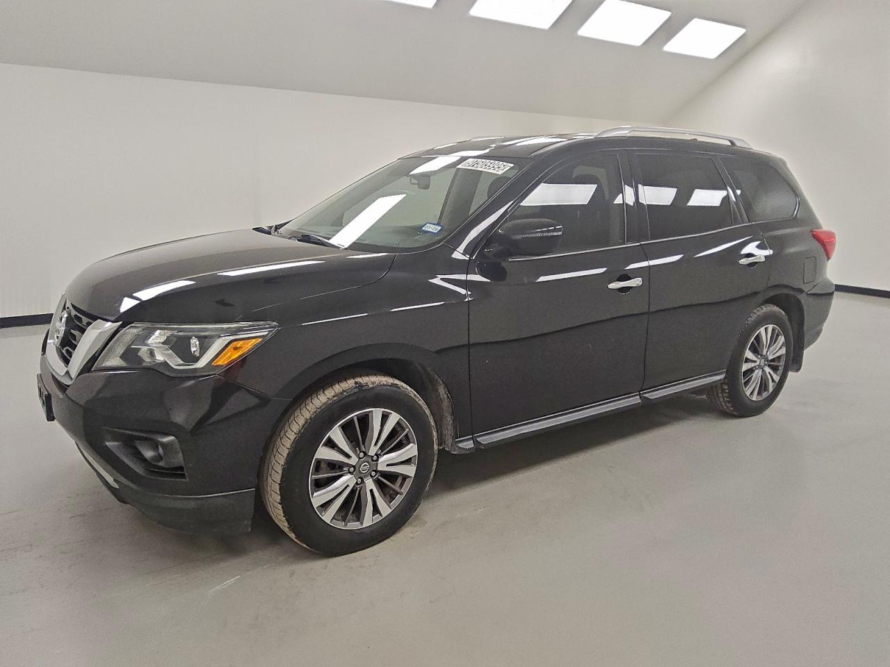 NISSAN PATHFINDER 2019