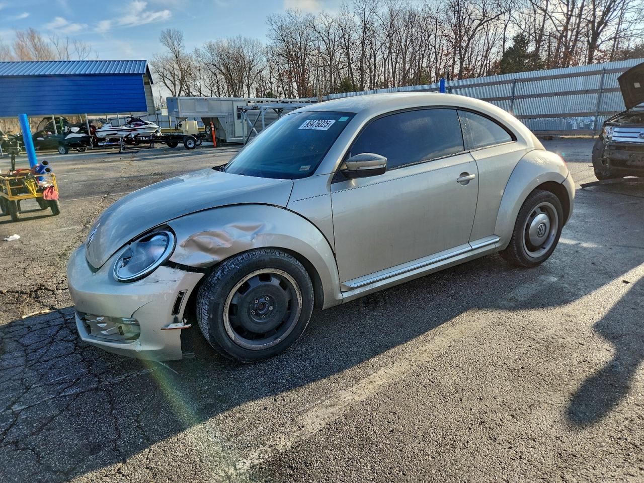 VOLKSWAGEN BEETLE 2012