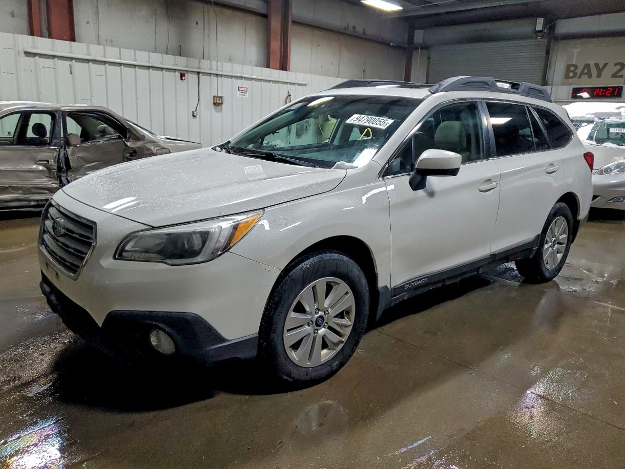 SUBARU OUTBACK 2. 2015